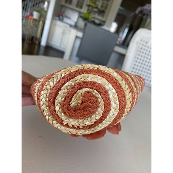 NWT Straw Change Purse - Picture 3 of 5